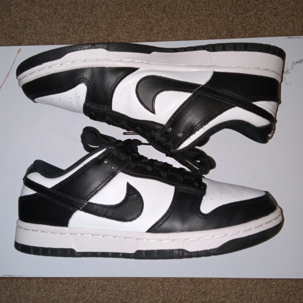 $60 women's size 8 nike panda dunk Low